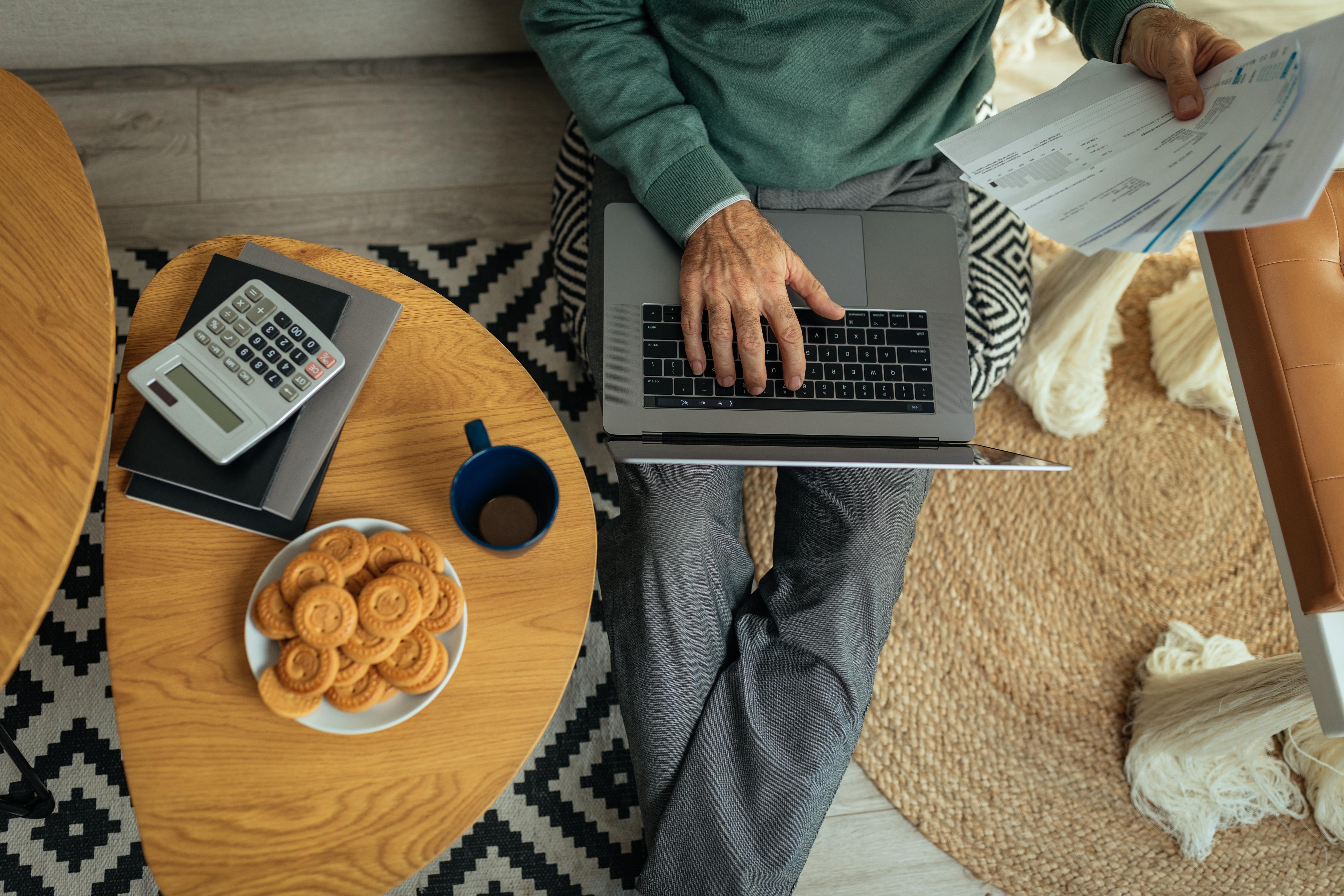 balancing-his-finance-digitally-2026-01-05-05-26-20-utc (1)