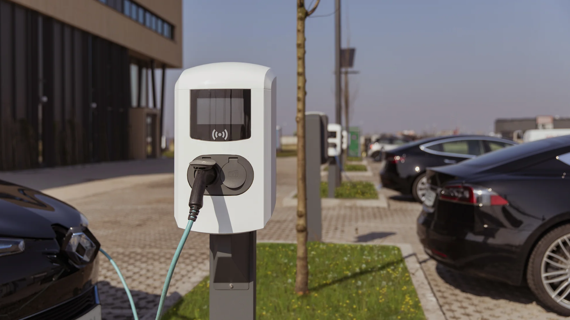 Laadpalen uitbreiden