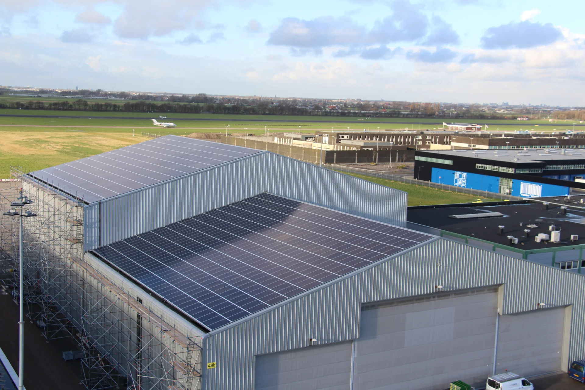 Project - 1373 zonnepanelen Rotterdam The Hague Airport - Rotterdam