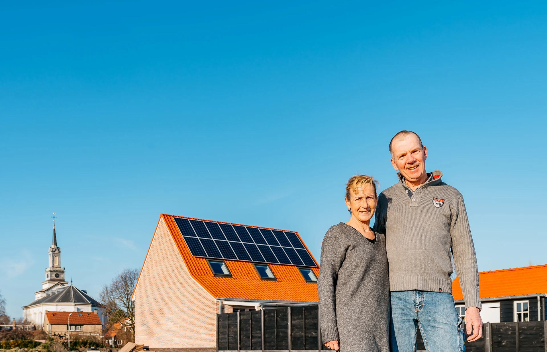 Familie Ossewaarde uit Wolphaartsdijk met zonnepanelen en een warmtepomp