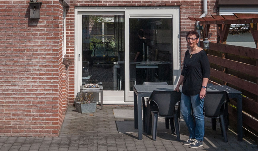 Mevr. de Bel uit Krabbendijke met zonnepanelen