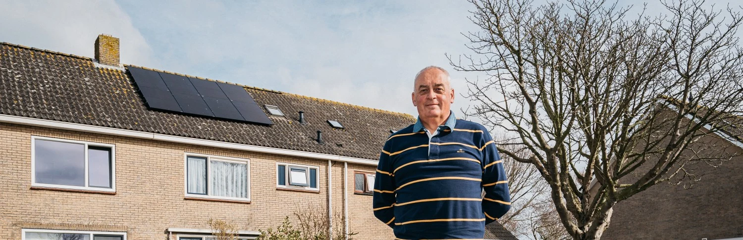 Dhr. Huiszoon uit Westkapelle met zonnepanelen