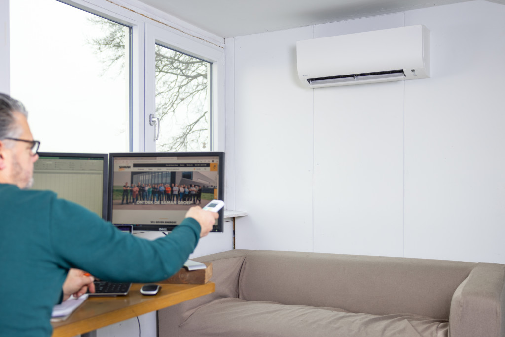 Jeroen Dekker - Ossendrecht - Zonnepanelen - airco - warmtepomp