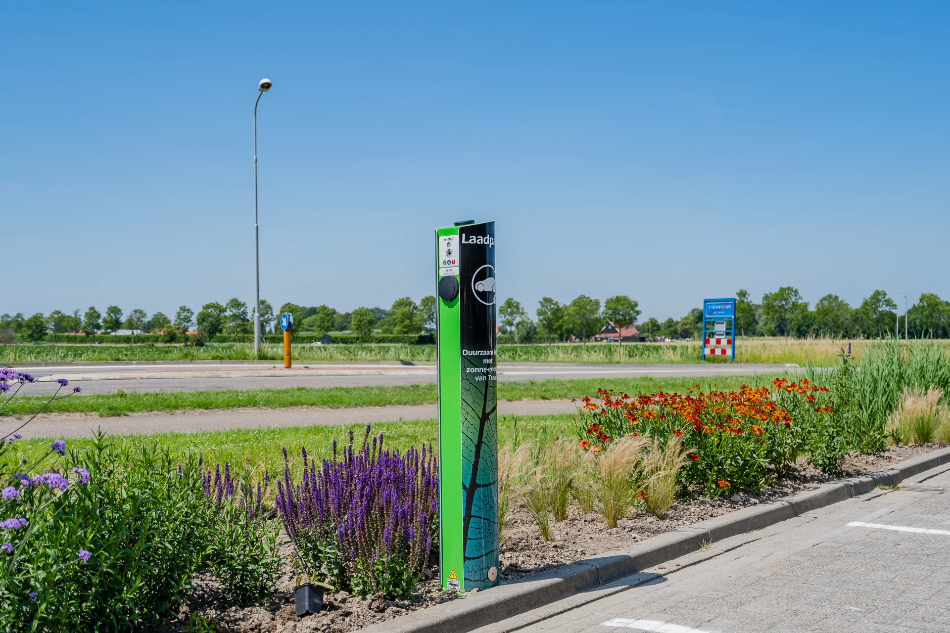 Traas Ongediertebestrijding - 's-Gravenpolder - Zonnepanelen - Warmtepomp - Laadpaal