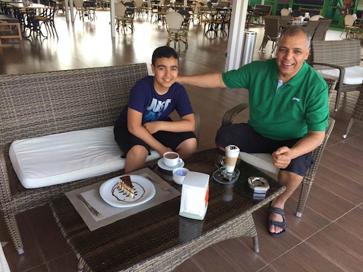 Dr Sadeq Elhowsh
