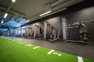Besøk vårt topp moderne kardiostasjon og frivektområde på Fresh Fitness treningssenter på Hauekto! Vår Inotec utstyr er det mest avanserte på markedet, designet for å gi deg den beste treningserfaringen.