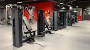 Fresh Fitness treningssenter i Lyngdal tilbyr et variert utvalg av moderne treningsapparater for styrketrening. Vårt styrketreningsområde er designet for å hjelpe deg med å oppnå dine fitnessmål på en effektiv måte.