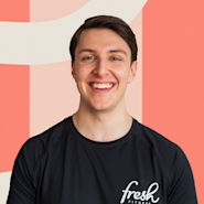 Få profesjonell trening og veiledning med personlig trener Robin Haugen Kidess på nivå 3 hos Fresh Fitness treningssenter.