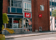 Velkommen til Fresh Fitness-treningssenteret på Strømmen! Vi er glade for å ønske deg velkommen til vårt moderne og vennlige treningsmiljø.