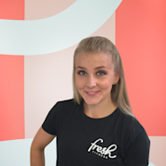 Med Silje Solberg som nivå 4 PT hos Fresh Fitness er du garantert en skikkelig utfordring! Silje er ekspert på avansert teknikk og skreddersyr treningsprogrammer som tar deg til dine grenser og videre. Med hennes dedikasjon og lidenskap for styrke og kondisjon, vil du oppleve treningsøkter som virkelig gir resultater. Bestill din første treningsøkt med henne i dag og start reisen mot en sterkere og mer atletisk versjon av deg selv. Med Silje som din personlige trener vil du få den ekstra pushen du trenger for å nå dine treningsmål og bli den beste utgaven av deg selv.