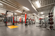 Kom i form og bli sterkere i frivektsone på Fresh Fitness Haugerud. Utforsk vårt utvalg av vekter og utstyr for effektiv styrketrening. 
