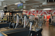 Få en effektiv kardioøkt på Fresh Fitness treningssenter i Kristiansand sentrum med vår toppmoderne elipsemaskin. Bli med og ta treningen din til neste nivå med vårt brede utvalg av treningsutstyr og moderne fasiliteter.