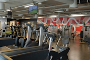 Få en effektiv kardioøkt på Fresh Fitness treningssenter i Kristiansand sentrum med vår toppmoderne elipsemaskin. Bli med og ta treningen din til neste nivå med vårt brede utvalg av treningsutstyr og moderne fasiliteter. 