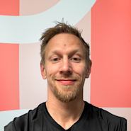 Christer Hagerup Nilssen er din erfarne og motiverte personlige trener på nivå 4 hos Fresh Fitness. Med en lidenskap for trening og helse, tilbyr Christer skreddersydde treningstilbud som passer dine individuelle behov og mål. Med et fokus på personlig oppfølging og profesjonell veiledning, vil Christer hjelpe deg med å oppnå dine treningsmål på en effektiv måte. Ta kontakt med Christer i dag for å komme i gang med personlig trening og få en sterkere og sunnere kropp!