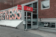 Besøk Fresh Fitness Treningssenter på Manglerud, et moderne og fullt utstyrt treningssenter som tilbyr et bredt spekter av treningsmuligheter for alle. Enten du er ute etter styrketrening, kondisjonstrening eller gruppetimer, har vi fasilitetene som passer for deg!