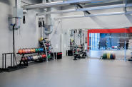 På Fresh Fitness treningssenter i Vågsbygd, Kjos, tilbyr vi et variert utvalg av treningsutstyr, inkludert kettlebells. Kettlebells er et populært og effektivt verktøy for styrketrening, funksjonell trening og kondisjonstrening.
