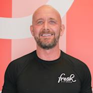 Fresh Fitness tilbyr personlig trening med Kim Andre Stien Martinsen, en sertifisert personlig trener med nivå 3 kompetanse. Med Kim som din personlige trener, vil du få profesjonell veiledning og støtte for å oppnå dine treningsmål og forbedre din fysiske form.