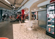 Velkommen til Fresh Fitness-treningssenteret på Lier! Vi er glade for å ønske deg velkommen til vårt moderne og vennlige treningsmiljø.