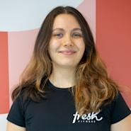 Personlig trener Marion Kristine Hætta på Fresh Fitness, ekspert på nivå 1-trening. Få skreddersydd veiledning og motivasjon for å nå dine treningsmål med en erfaren PT.