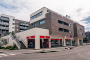 Velkommen til Fresh Fitness treningssenter i Ås! Ta det første steget mot en sunnere og sterkere kropp med vårt varierte utvalg av treningsfasiliteter og gruppetimer. Vi hjelper deg med å nå dine helse- og treningsmål.