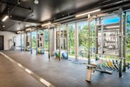 Utforsk vårt frivektsområde på Fresh Fitness treningssenter Lindeberg.