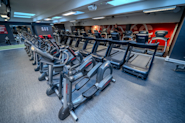 Kardiostasjonen på Fresh Fitness Majorstuen tilbyr moderne møller for en effektiv og variert kondisjonstrening i komfortable omgivelser. Perfekt for oppvarming og utholdenhetstrening.