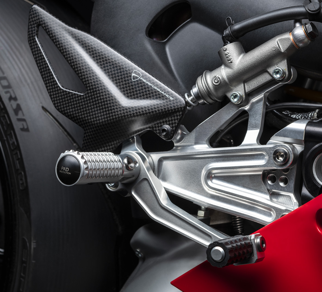 Motocicleta Ducati Panigale V4 motor galgo México