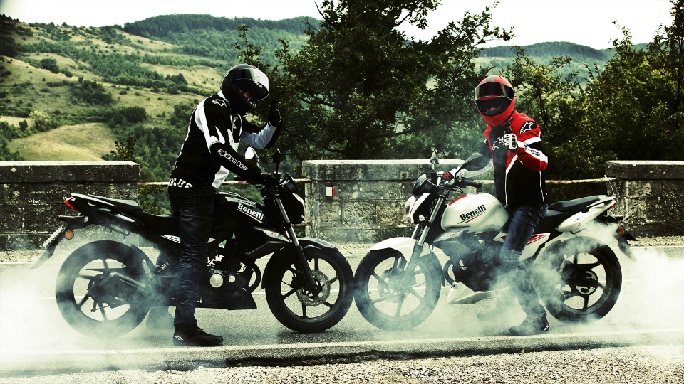 Moto Benelli TNT 15 Galgo Perú