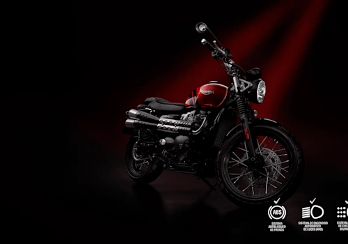 Triumph Street Scrambler 2025 Lifestyle1 Galgo Colombia