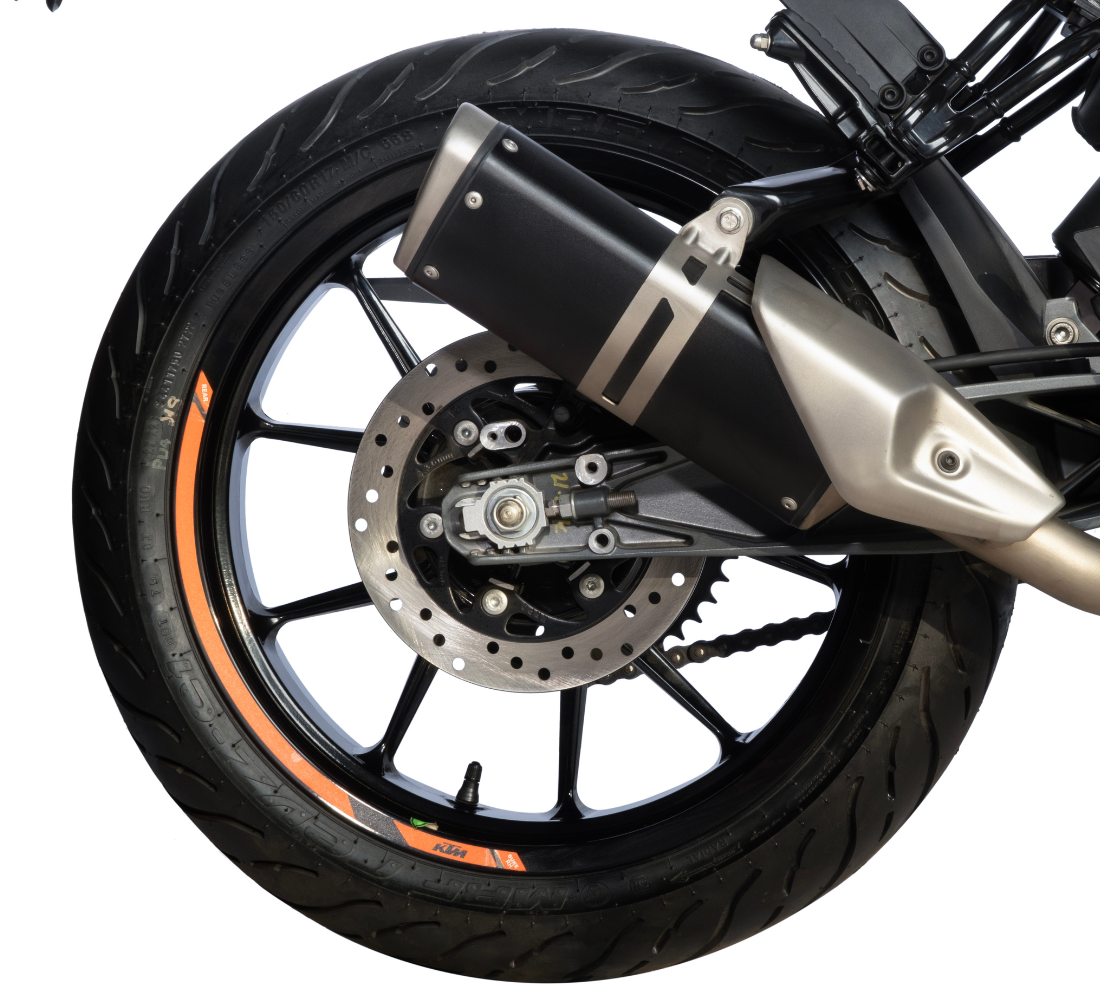 Motocicleta KTM Duke 200 rueda galgo Perú