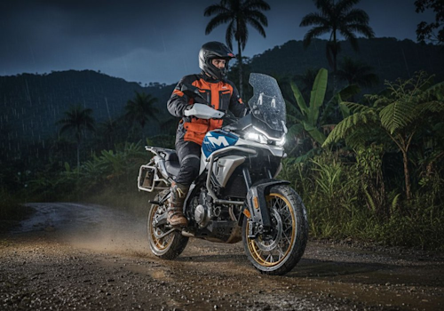 CF Moto 700MT G2 Lifestyle1 Galgo