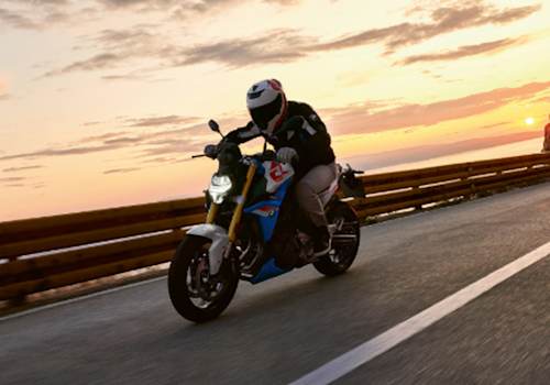 BMW F 900 R Lifestyle2 Galgo Colombia