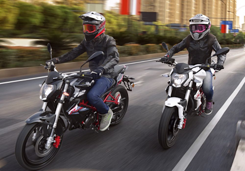 Moto Benelli TNT 150 i Galgo Colombia 1