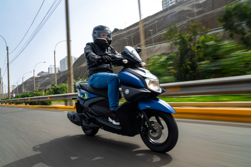 Moto Yamaha Ray ZR FI Galgo México