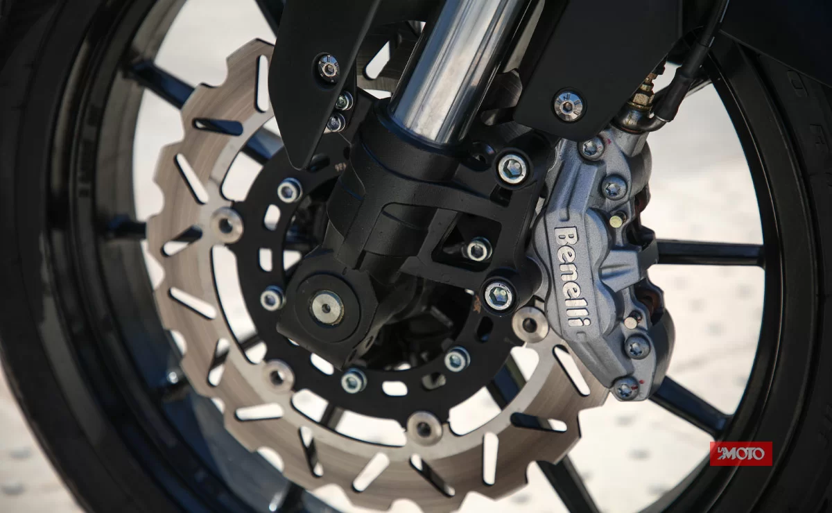 Benelli Leoncino 250 Galeria 3