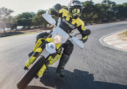 HUSQVARNA-701-SUPERMOTO-I1-Galgo-Colombia