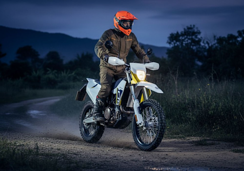 Husqvarna 701 Enduro Lifestyle1 Galgo