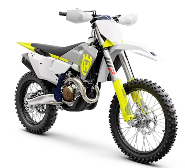 Motocicleta Husqvarna FX 450 en primer plano galgo Mexico