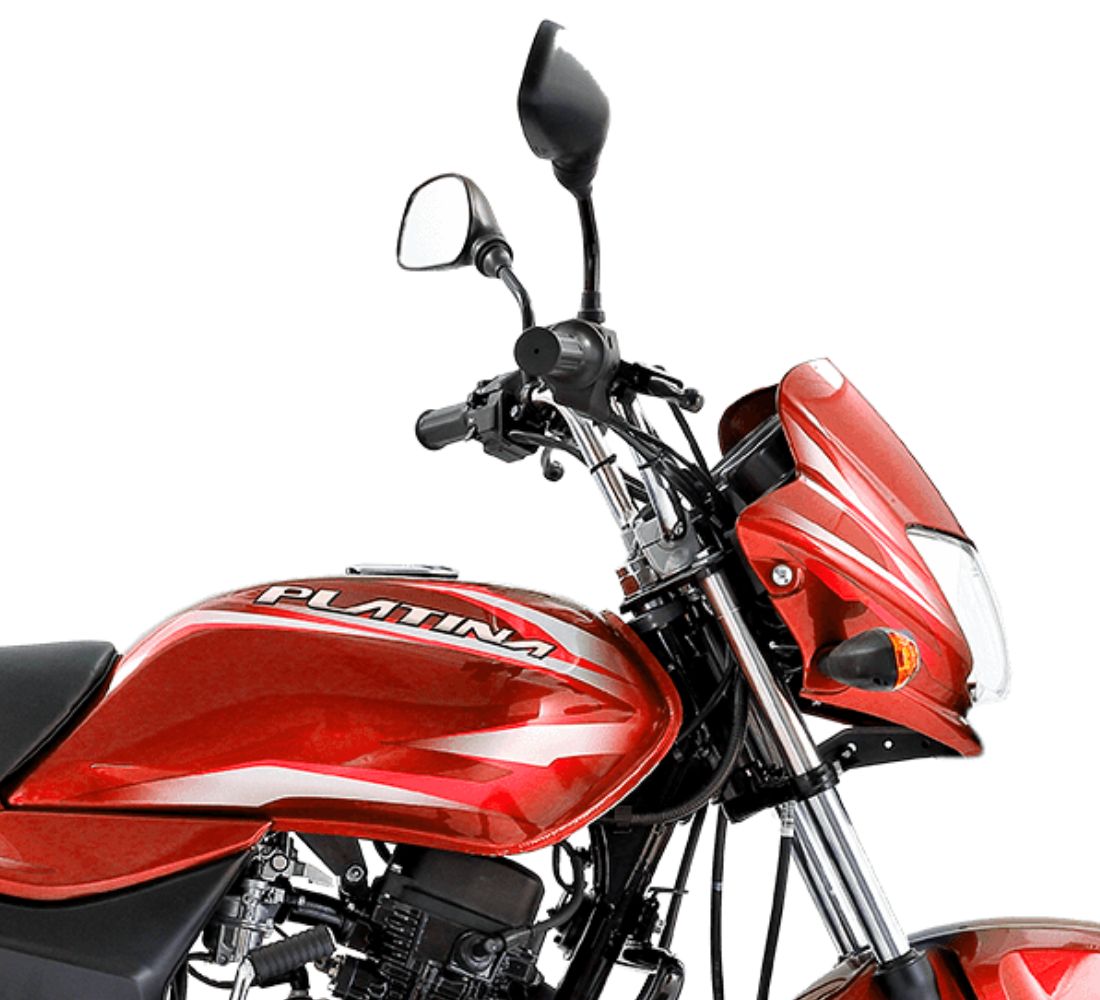 motocicleta bajaj platina 100 primer plano latera tanque manillar