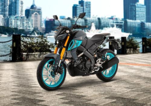 Motocicleta Yamaha MT15 en ciudad galgo Colombia lifestyle