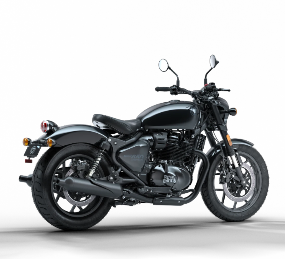 Motocicleta Royal Enfield Shotgun 650 en plano diagonal galgo Colombia