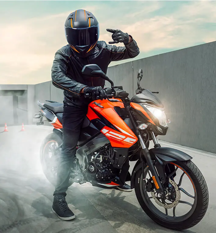 Lifestyle Bajaj Pulsar 125 NS 2