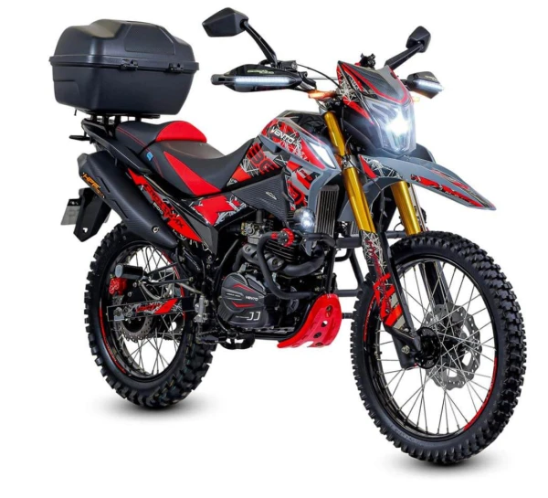 Motocicleta Vento Crossmax 300 Rally en primer plano galgo Mexico