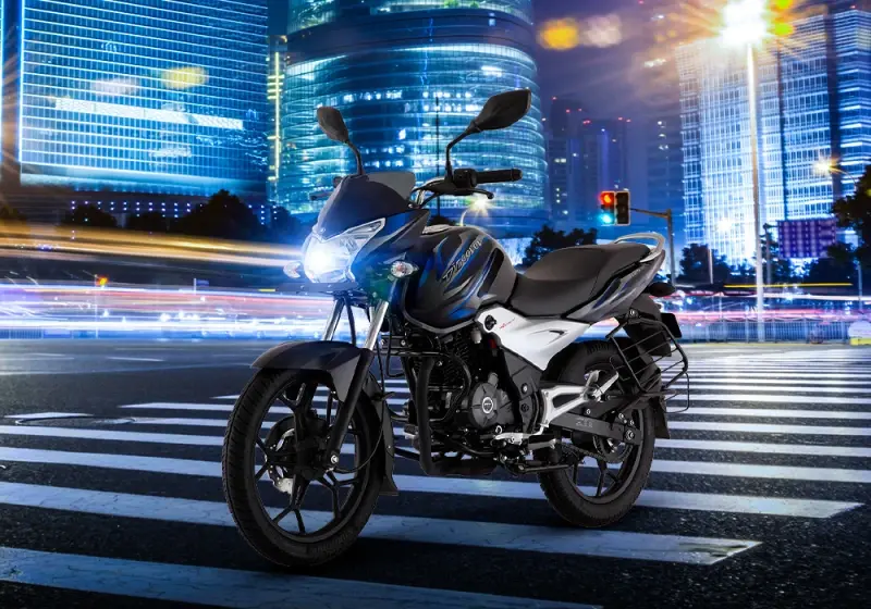 Bajaj Discover 125 ST Lifestyle 3