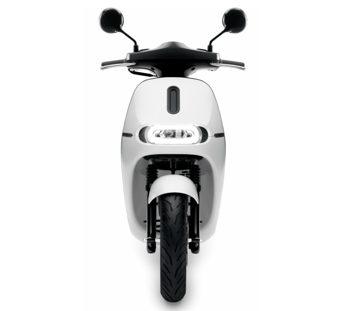 Motocicleta Gogoro 2 Plus en plano frontal galgo Colombia