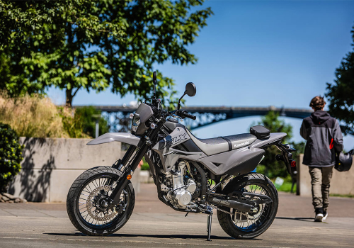 Moto Kawasaki KLX 300 SM - Galgo México Lifestyle 3