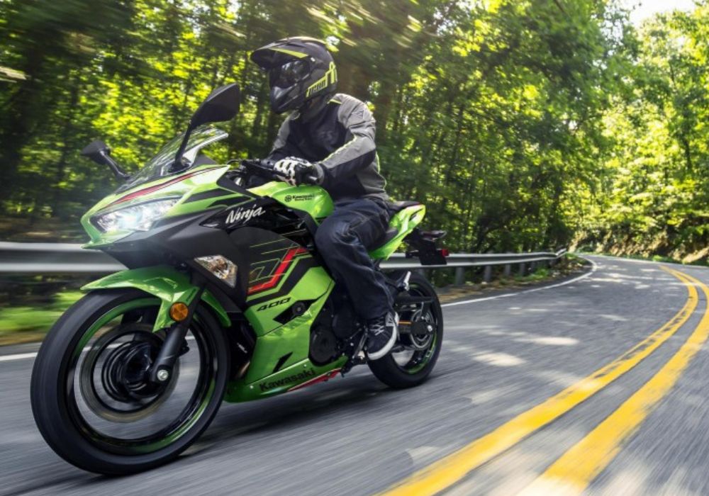 Moto Kawasaki Ninja 400 KRT Galgo Colombia