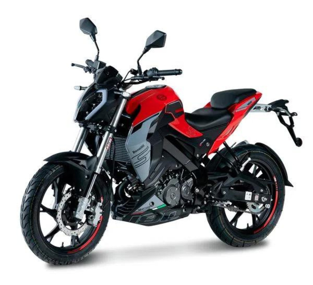 Motocicleta Benelli 180 S en plano diagonal galgo México