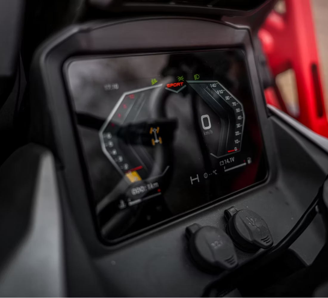 CF Moto CFORCE 1000 MV Galeria1 Galgo