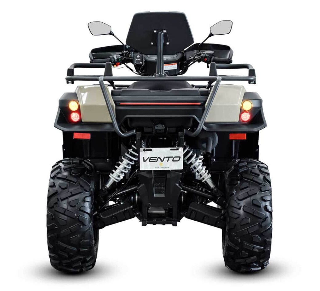 Motocicleta Vento REX 550 en plano trasero galgo Mexico